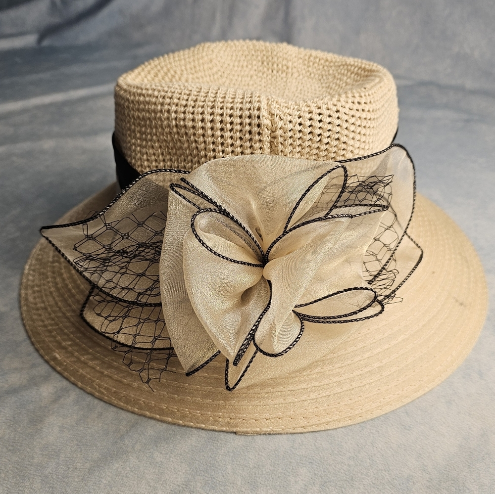 Yayilu ladies embellished straw hat